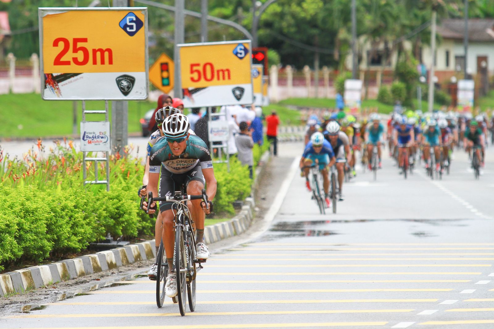 本站为平路赛段，冲刺抢分点皆十分有看头。(c)Tour de Langkawi